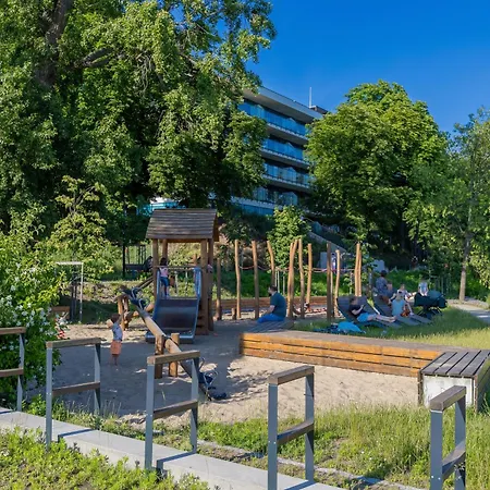 Modern By The With Parking & Sauna In By Renters شقة زغجة