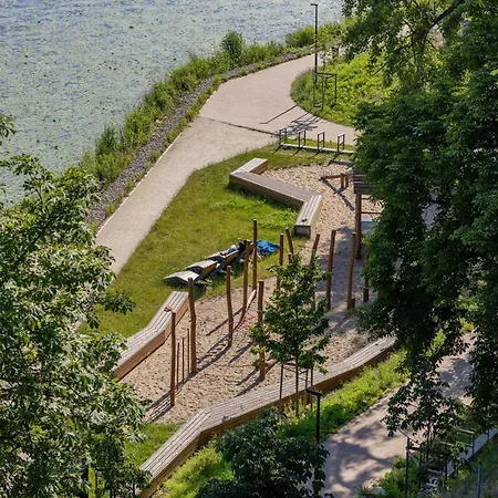 Modern By The With Parking & Sauna In By Renters