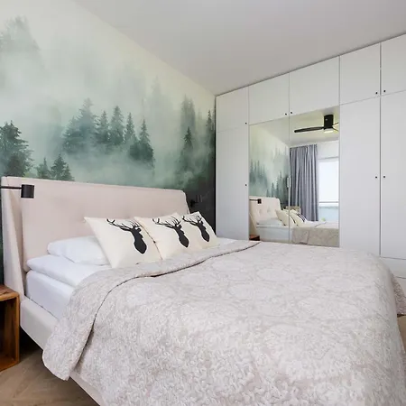 Apartment Modern By The With Parking & Sauna In By Renters Zegrze