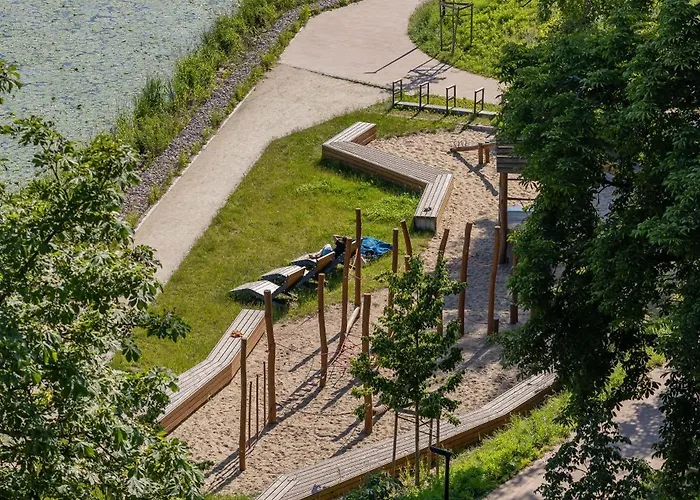 Modern By The With Parking & Sauna In By Renters