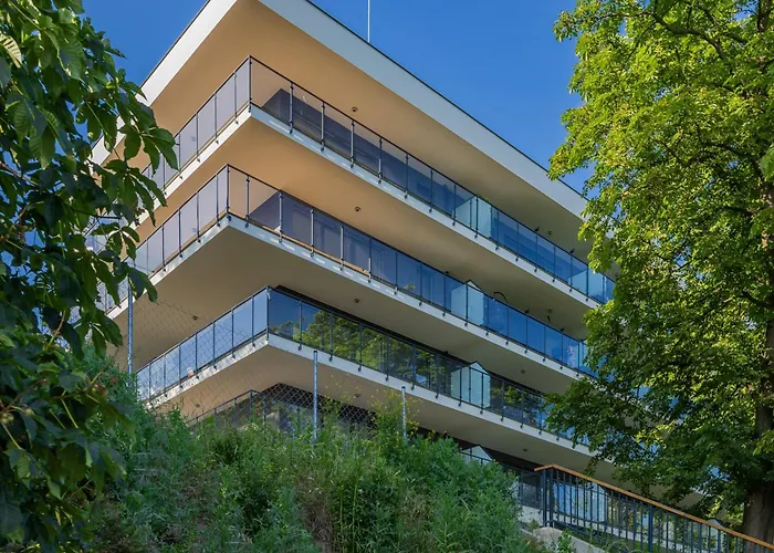 Modern By The With Parking & Sauna In By Renters